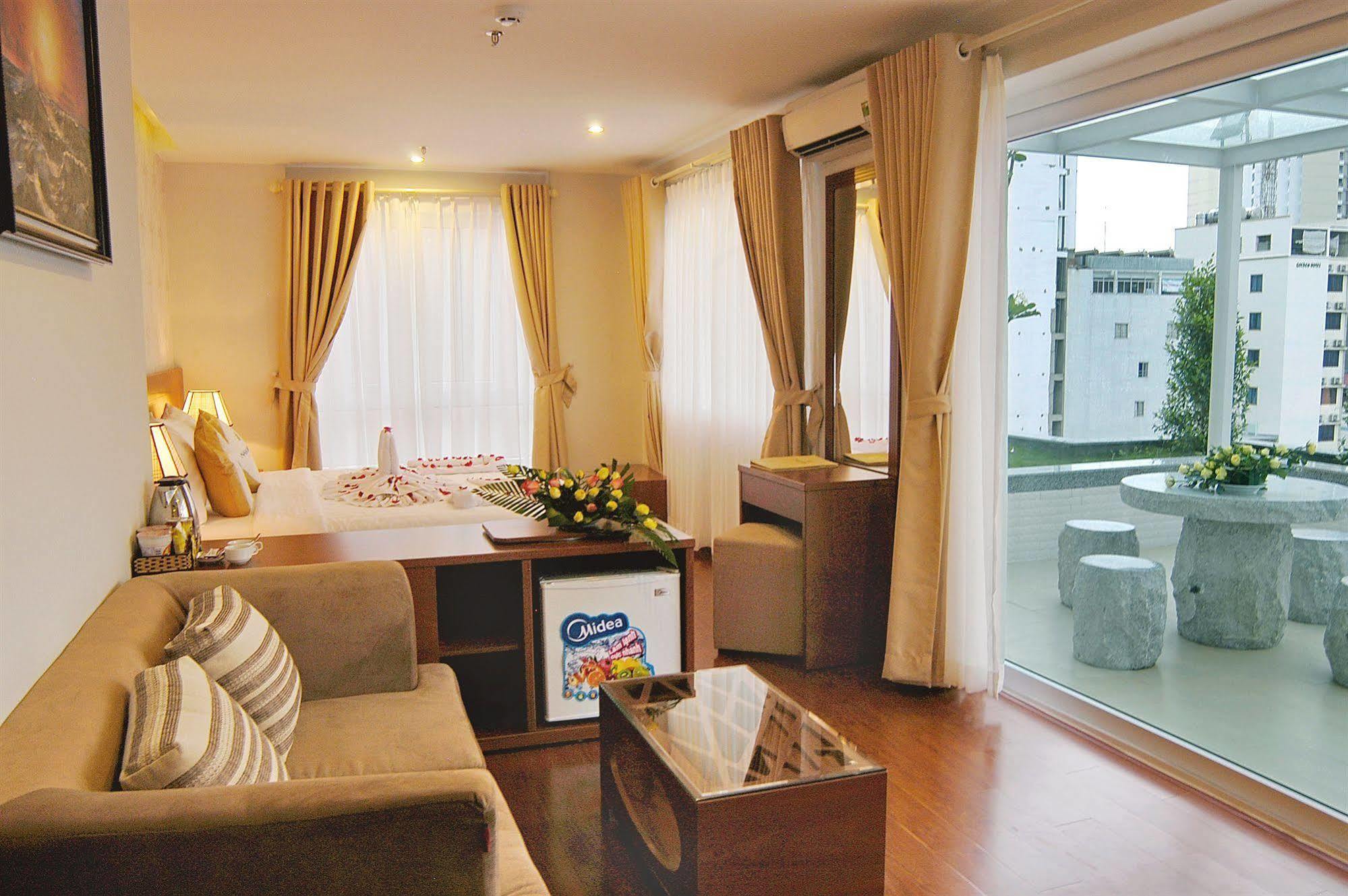 Nam Hung Hotel Nha Trang Exterior photo