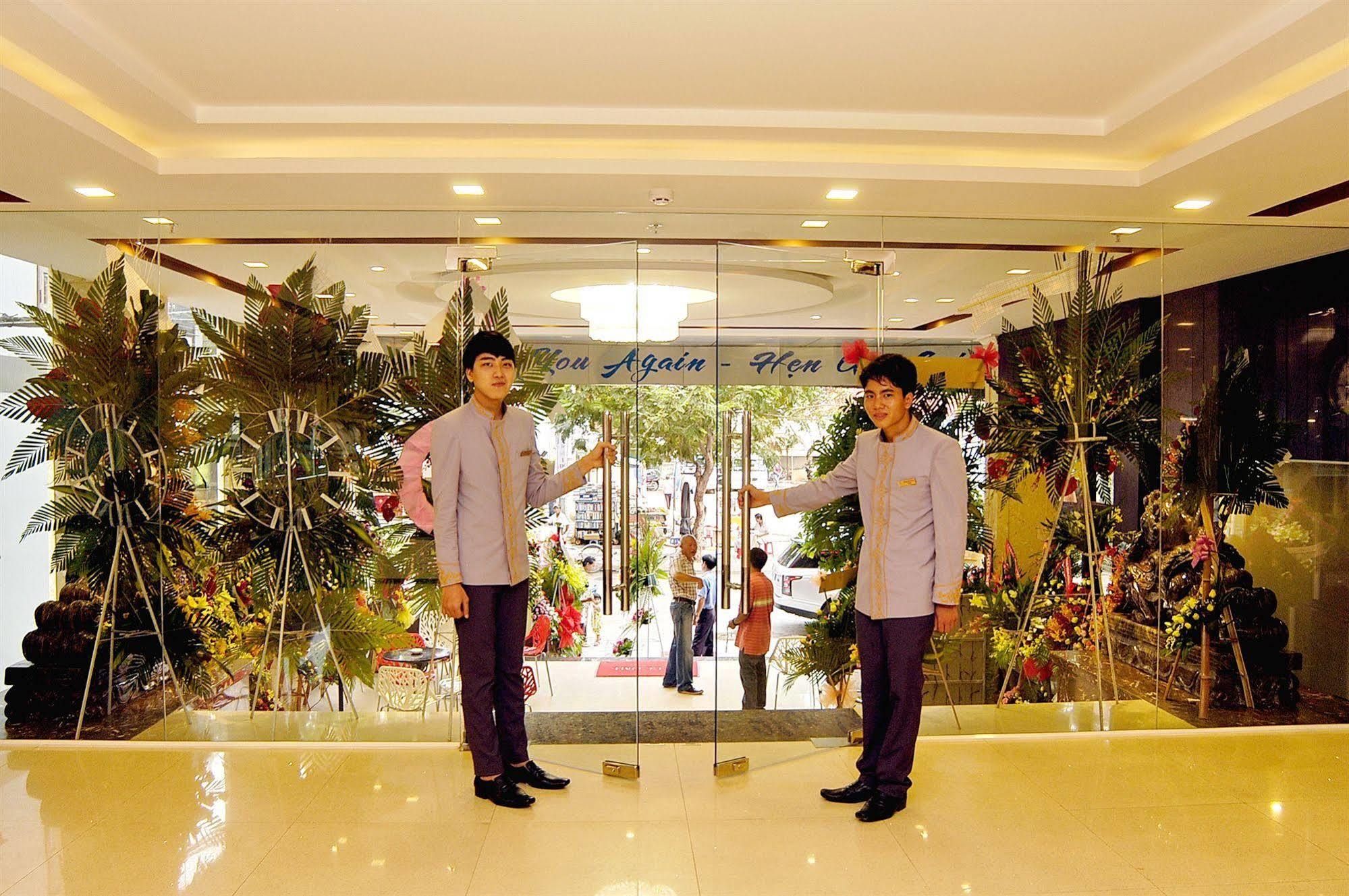 Nam Hung Hotel Nha Trang Exterior photo